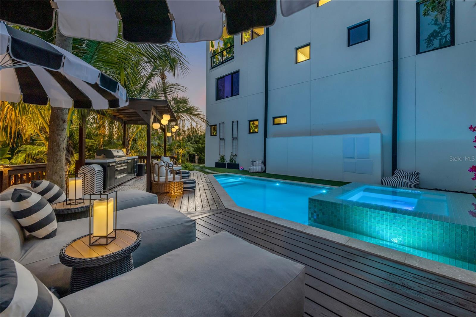 NS1085836 Property Photo