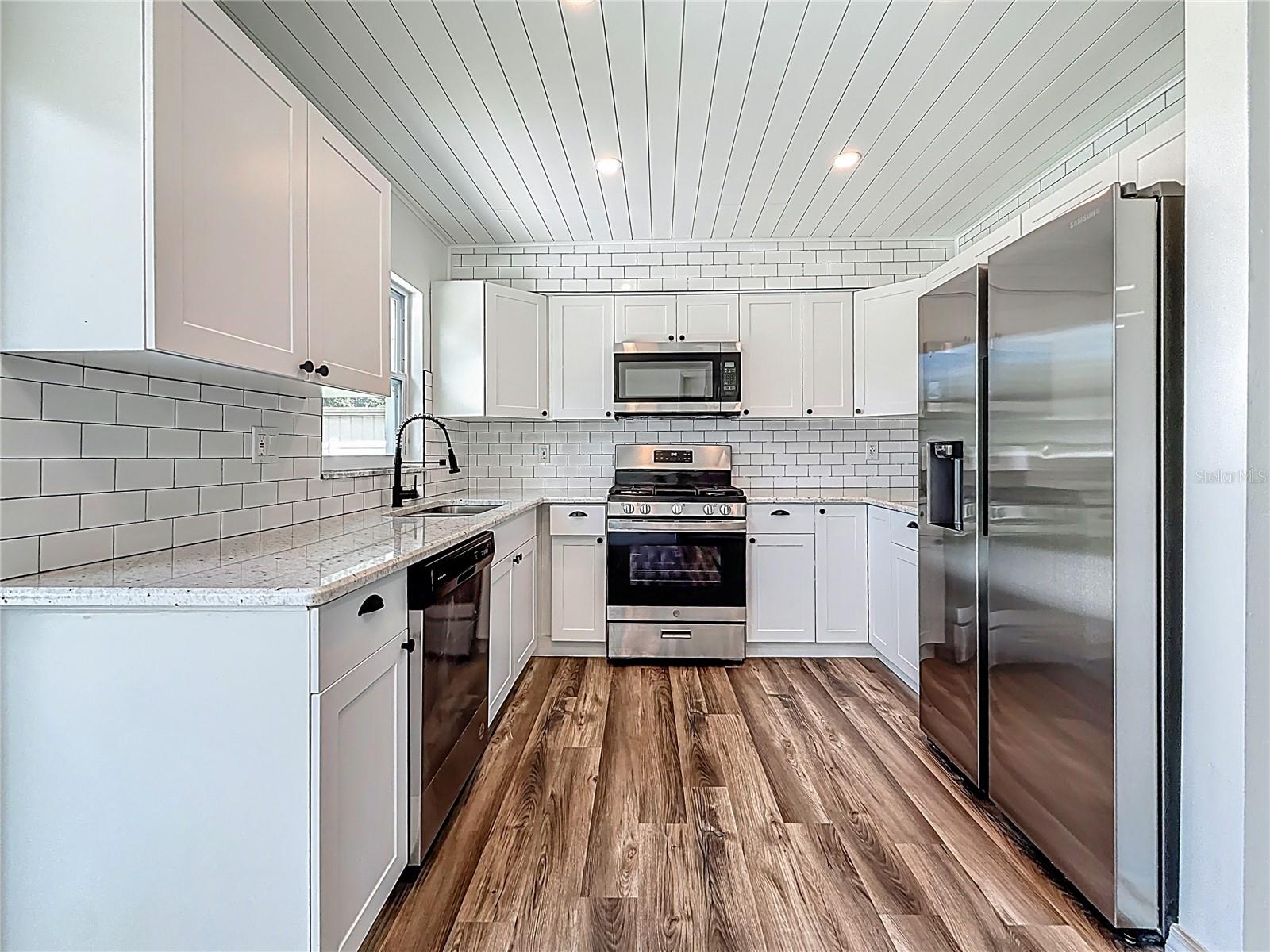 4060 30TH ST N, ST PETERSBURG, FL, 33714