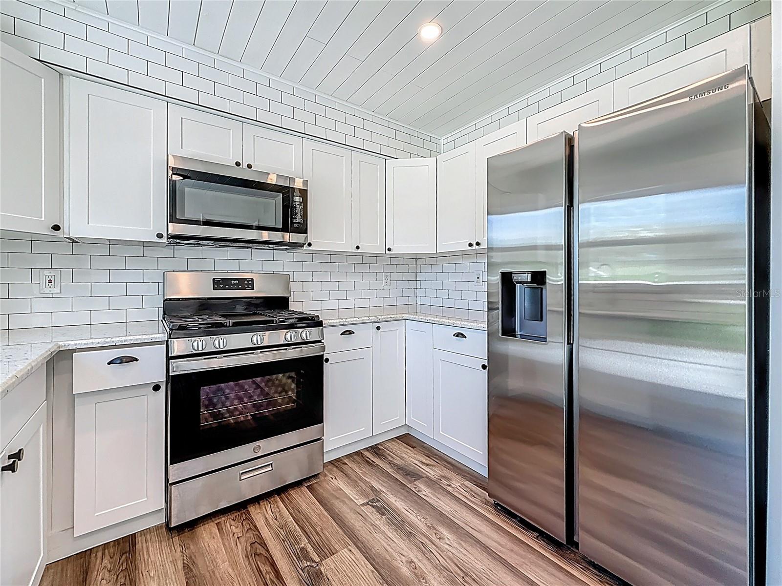 4060 30TH ST N, ST PETERSBURG, FL, 33714