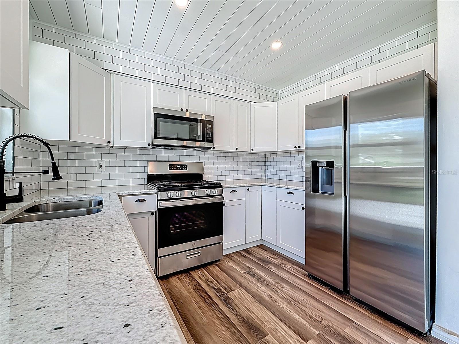 4060 30TH ST N, ST PETERSBURG, FL, 33714