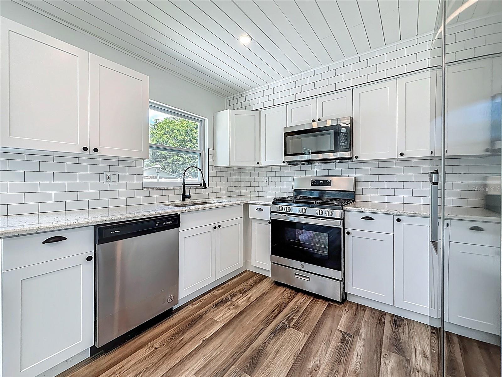 4060 30TH ST N, ST PETERSBURG, FL, 33714