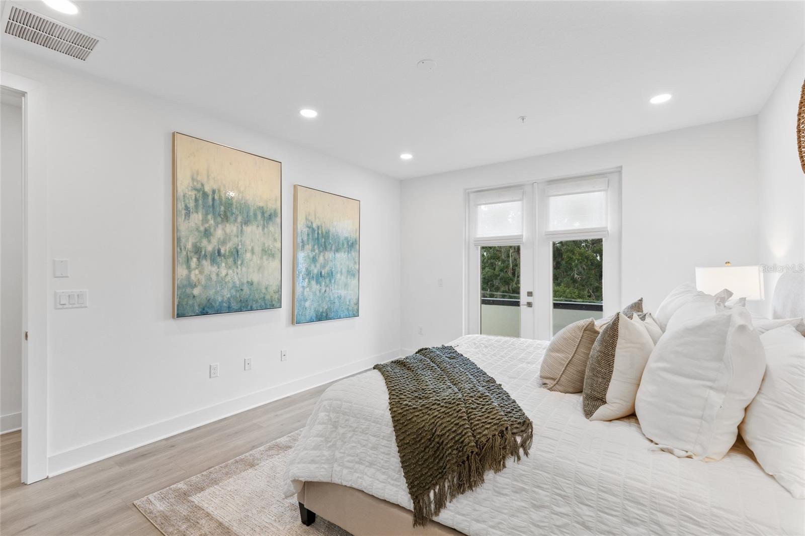 218 PARK LAKE STREET AVE #12, ORLANDO, FL, 32803