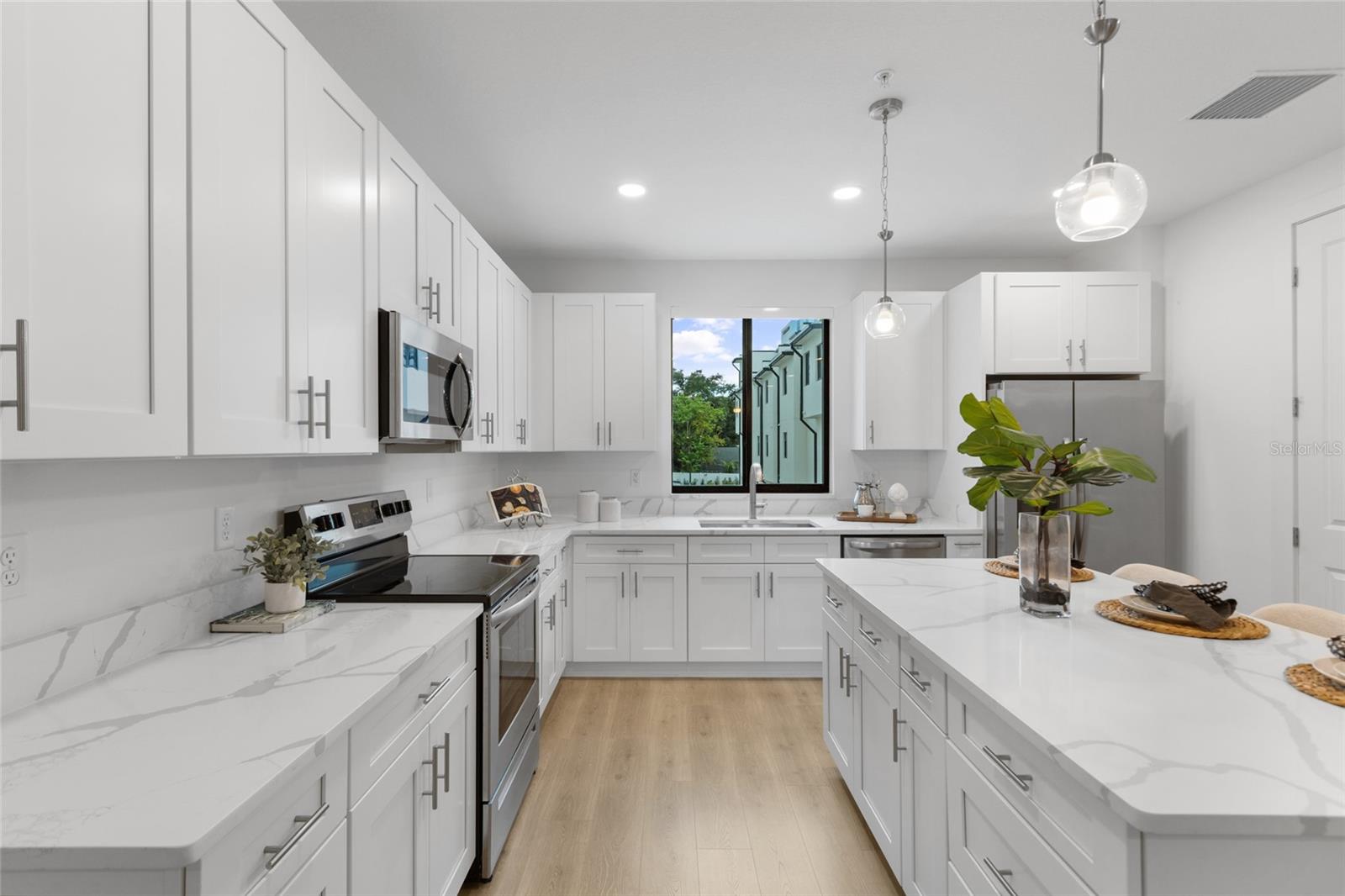 218 PARK LAKE STREET AVE #12, ORLANDO, FL, 32803