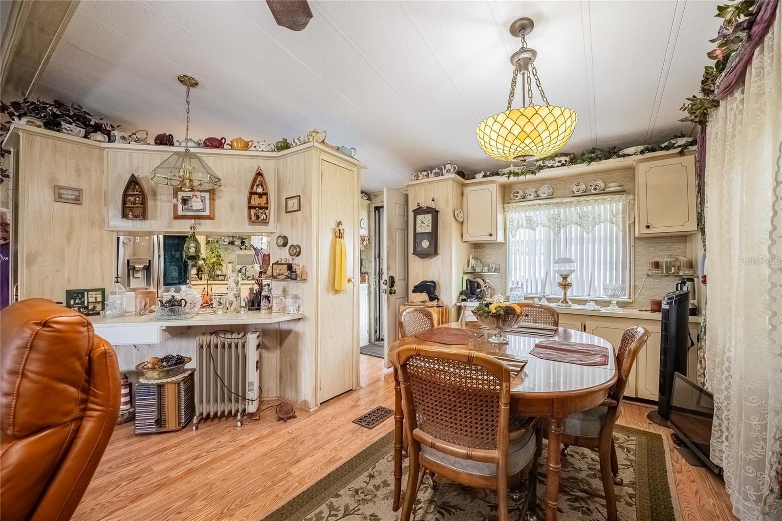 TB8422084 Property Photo