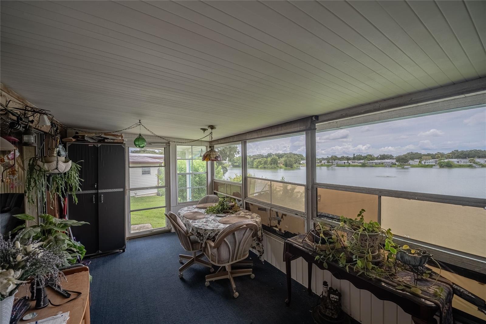 TB8422084 Property Photo