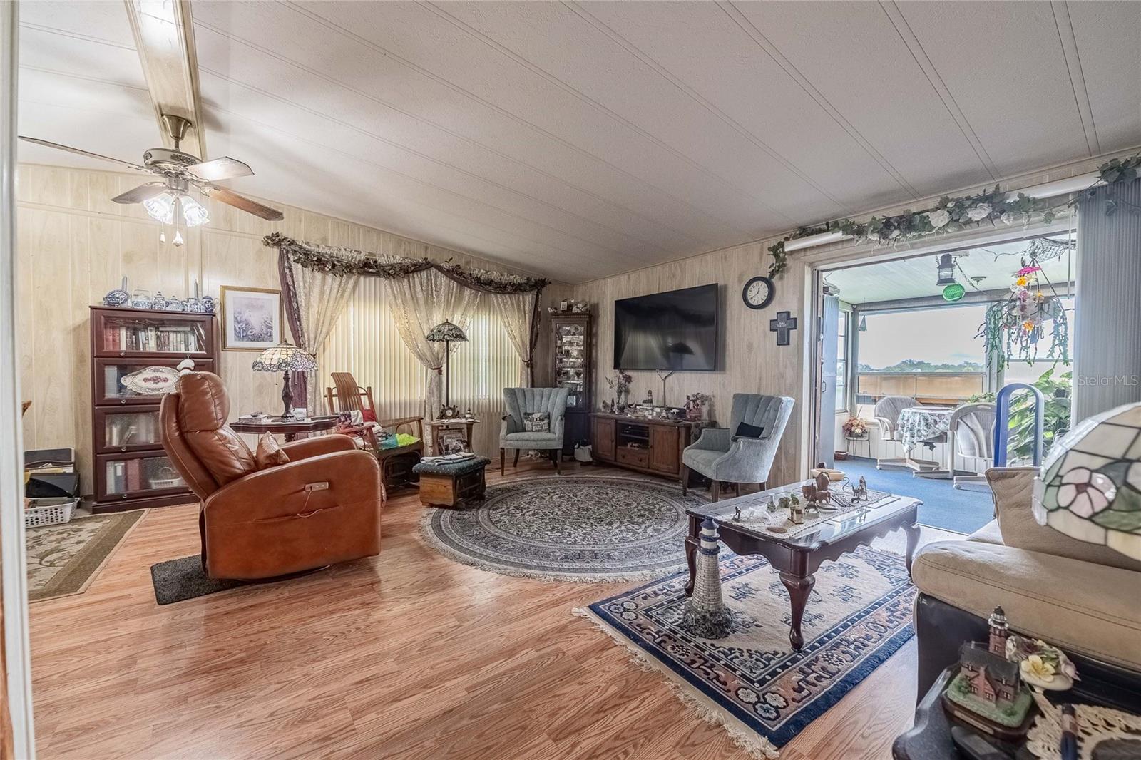 TB8422084 Property Photo