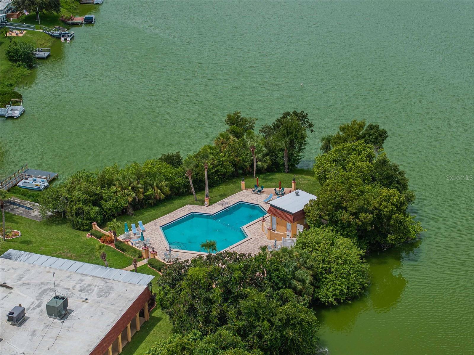 TB8422084 Property Photo