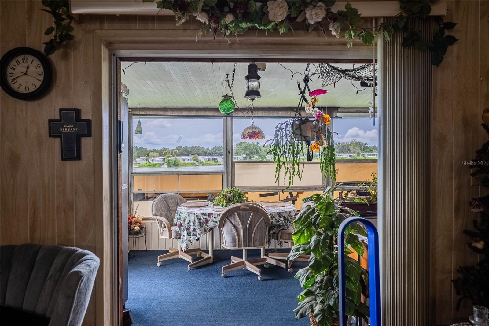 TB8422084 Property Photo