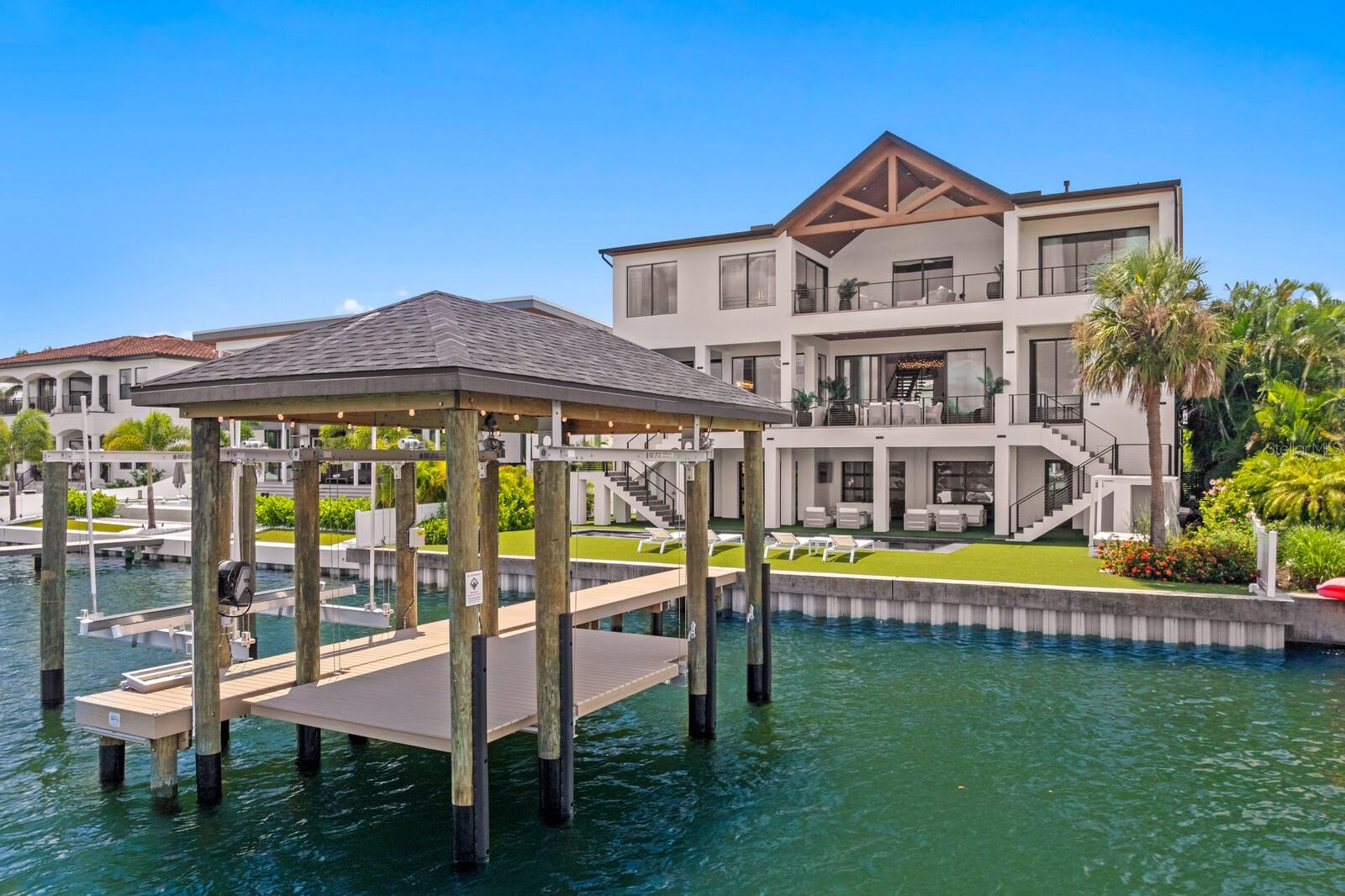 TB8422091 Property Photo