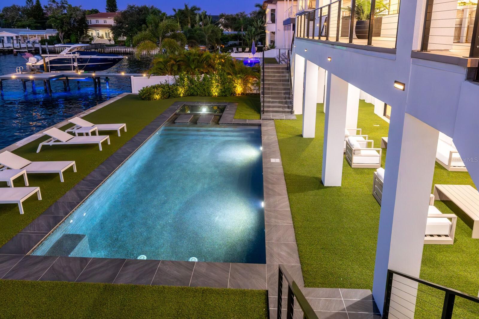 TB8422091 Property Photo