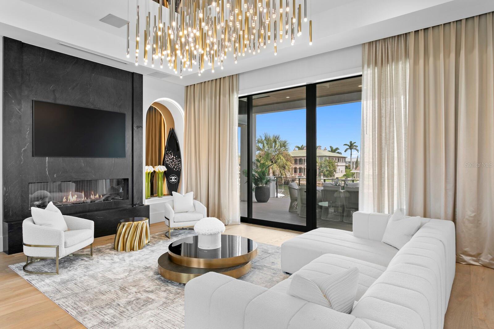 TB8422091 Property Photo