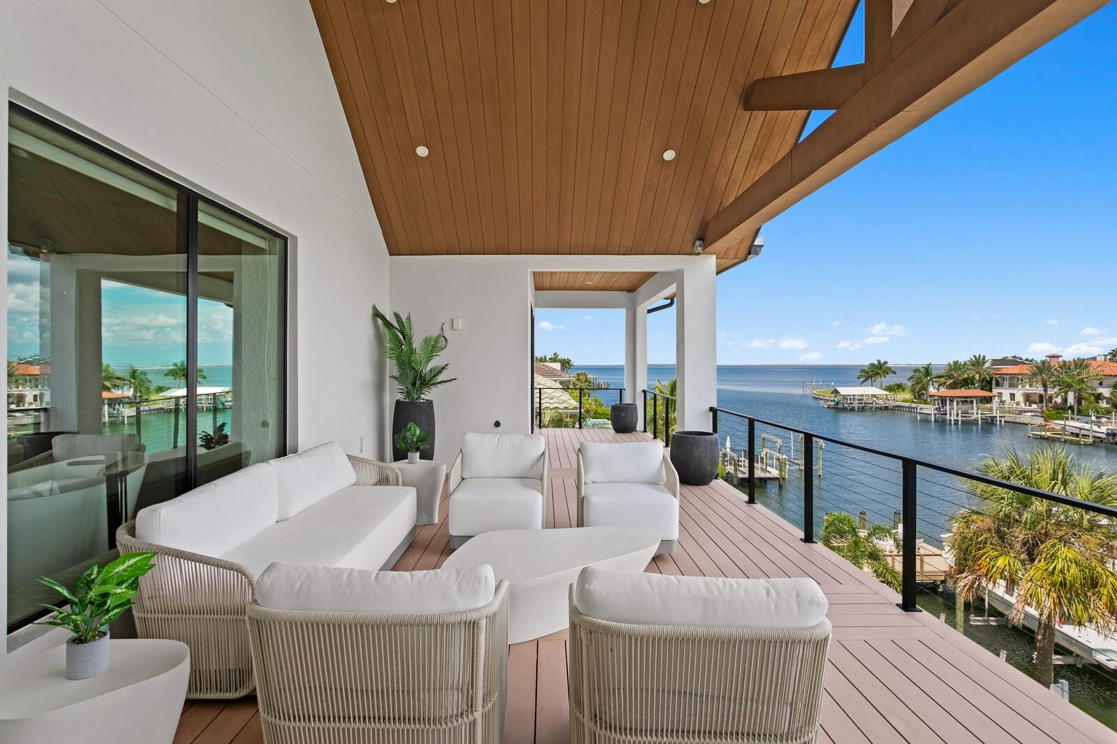 TB8422091 Property Photo