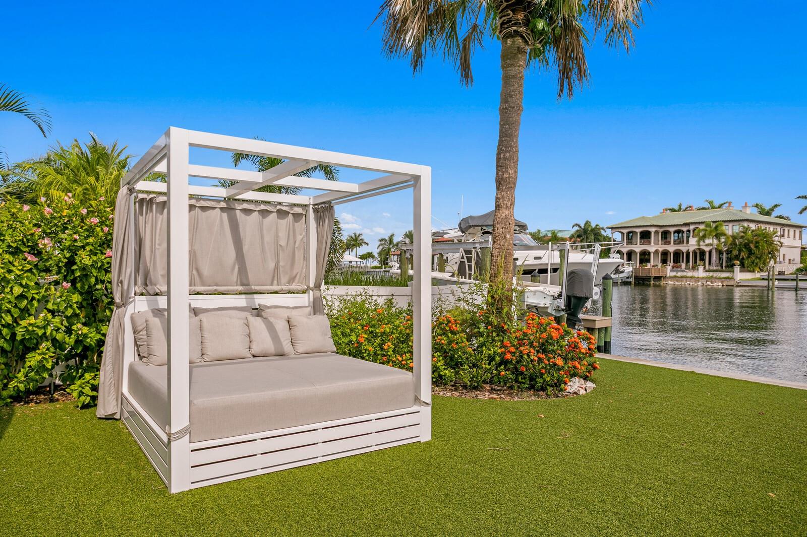 TB8422091 Property Photo