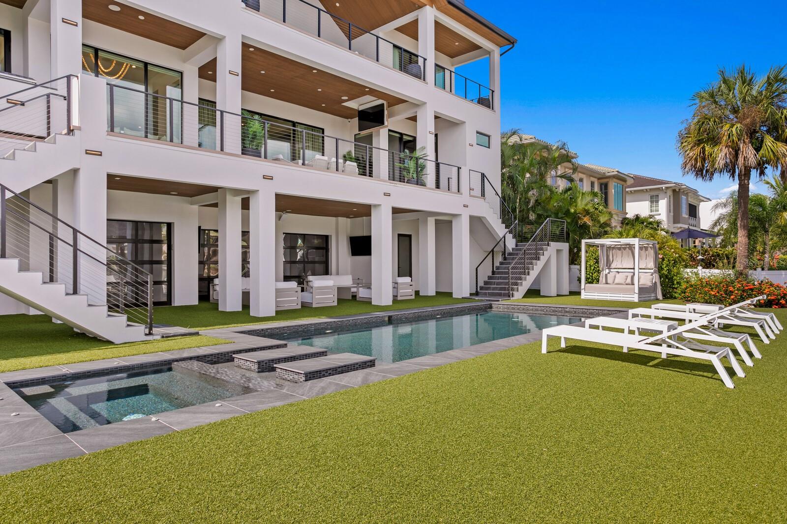 TB8422091 Property Photo