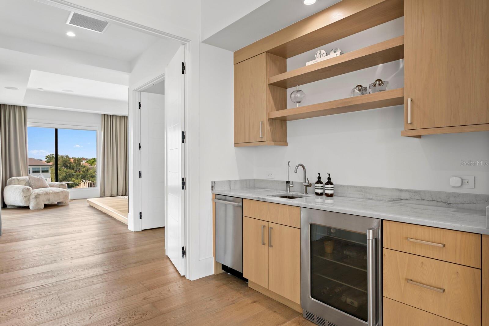 TB8422091 Property Photo