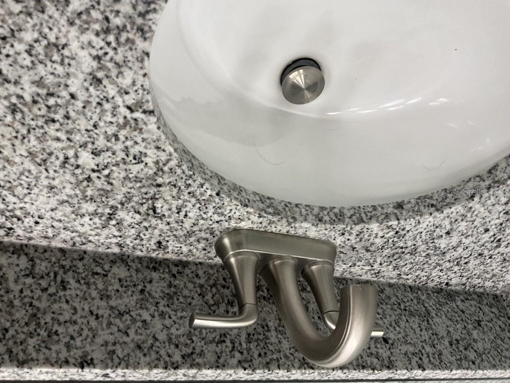 6113 SEA AIR DR, APOLLO BEACH, FL, 33572