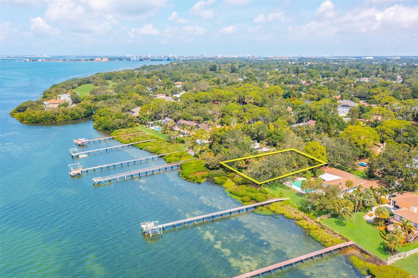 TB8422135 Property Photo