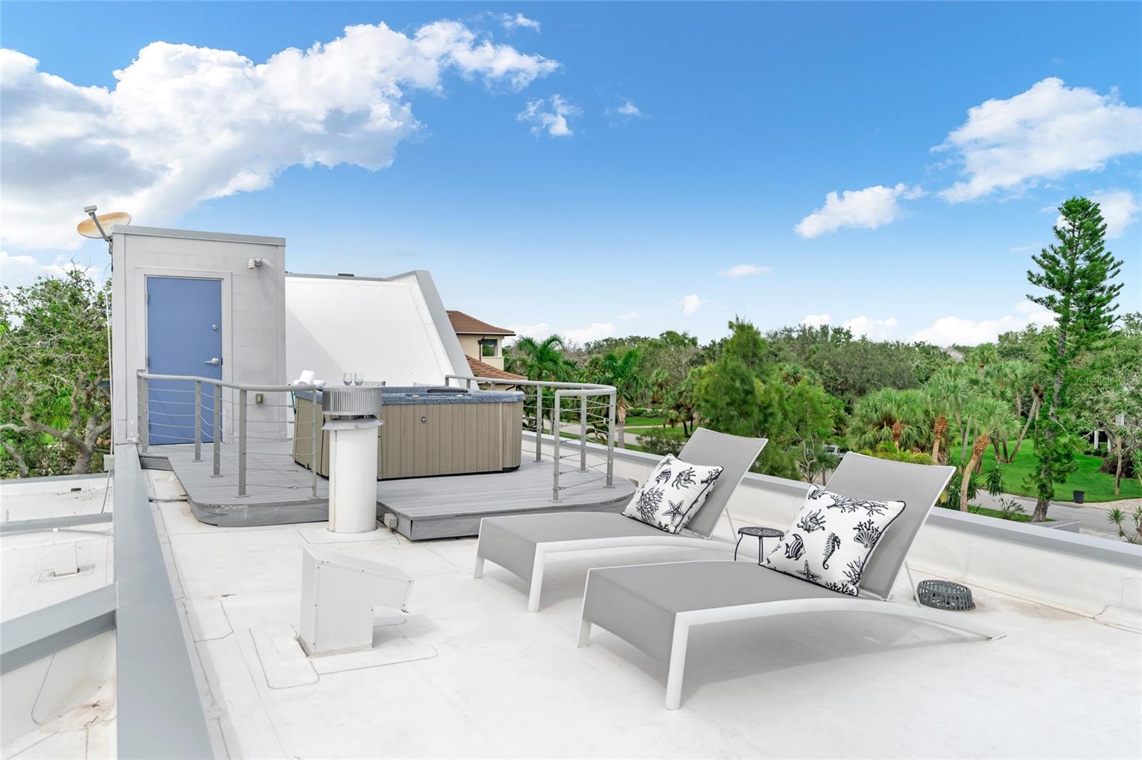 TB8422194 Property Photo