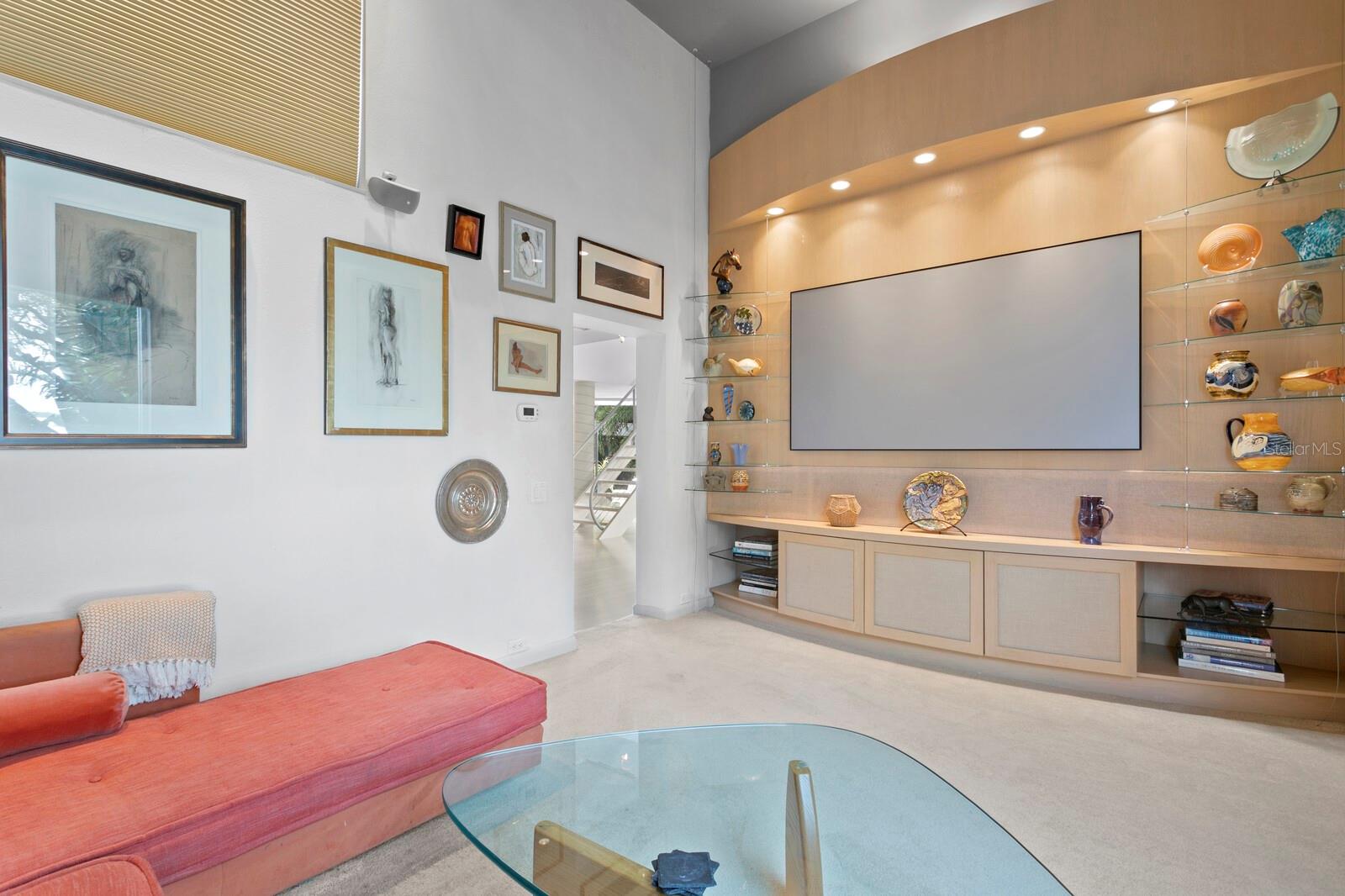 TB8422194 Property Photo