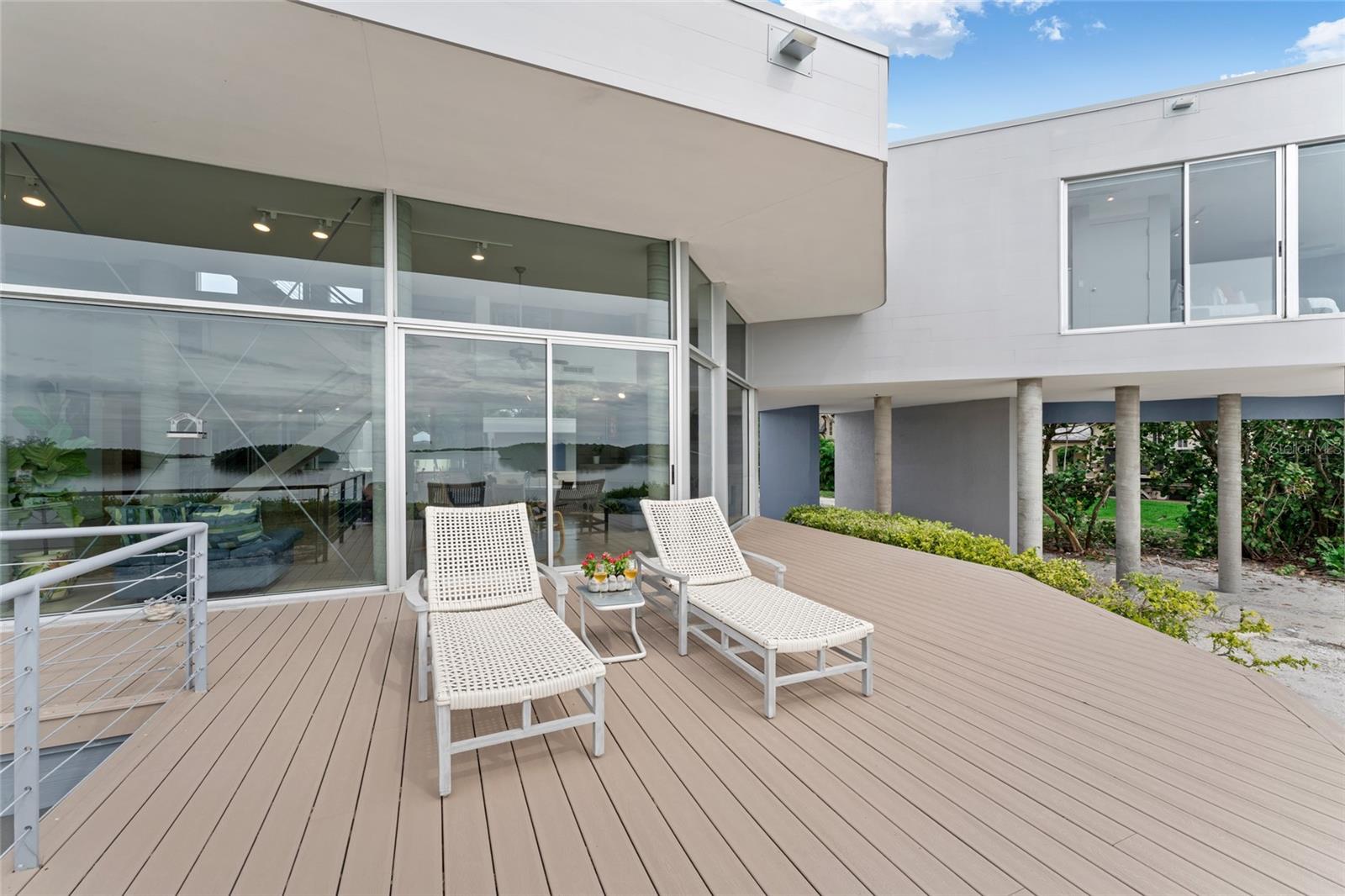 TB8422194 Property Photo