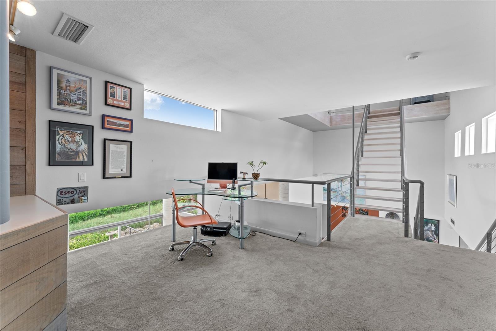 TB8422194 Property Photo