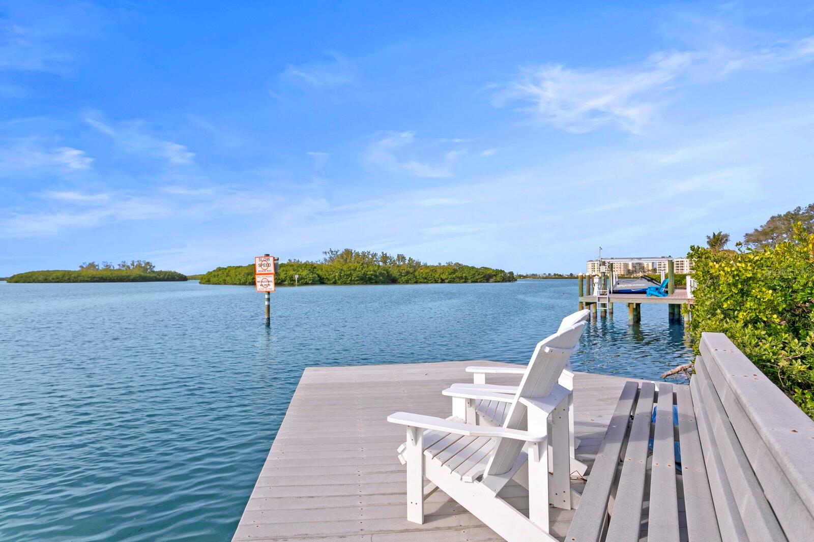 TB8422194 Property Photo