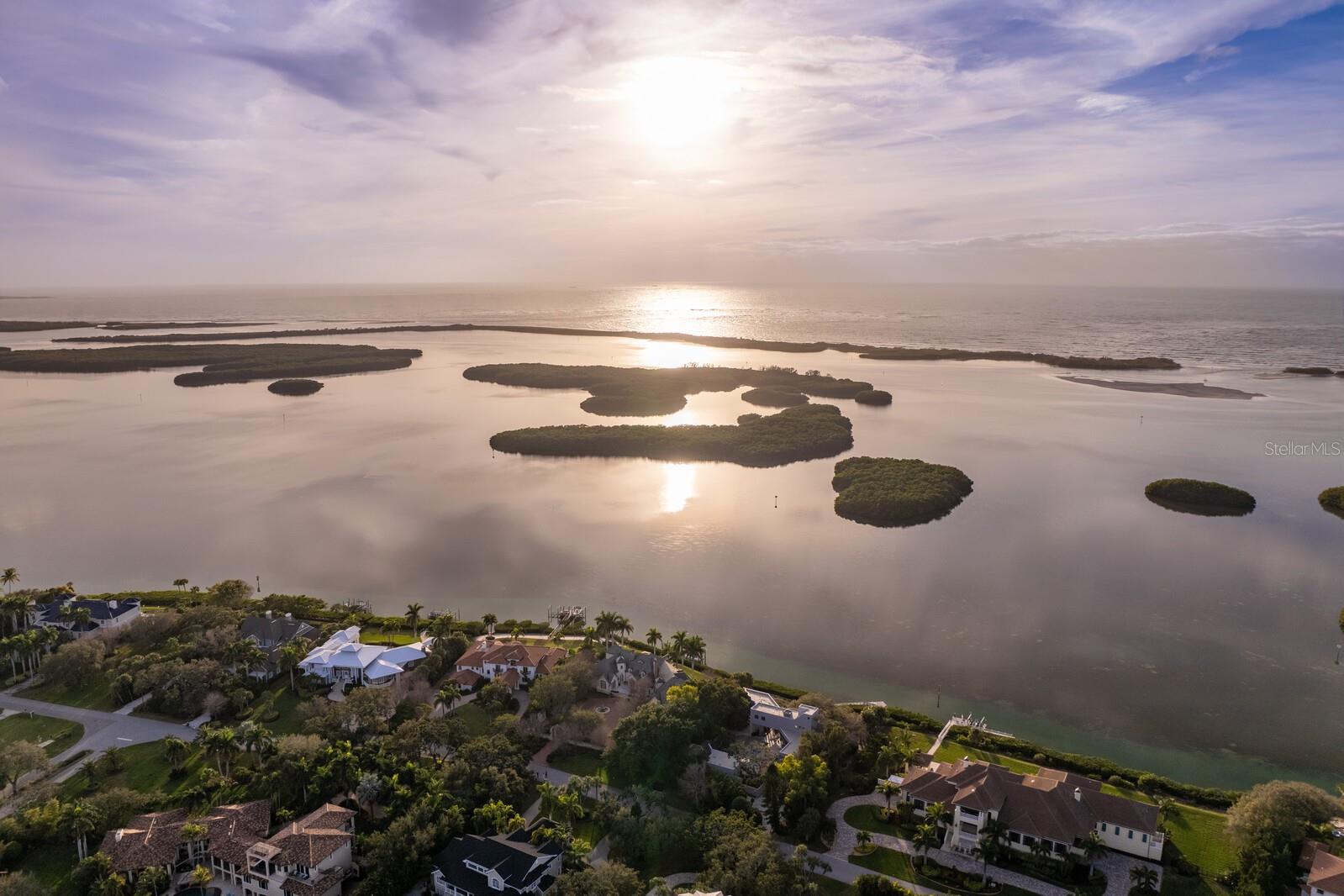 TB8422194 Property Photo