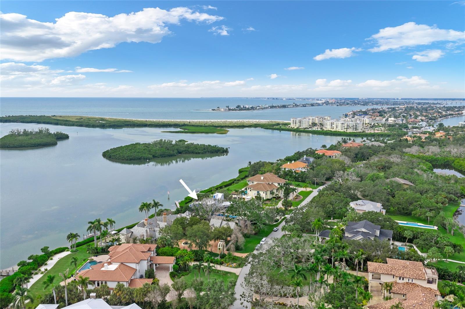 TB8422194 Property Photo