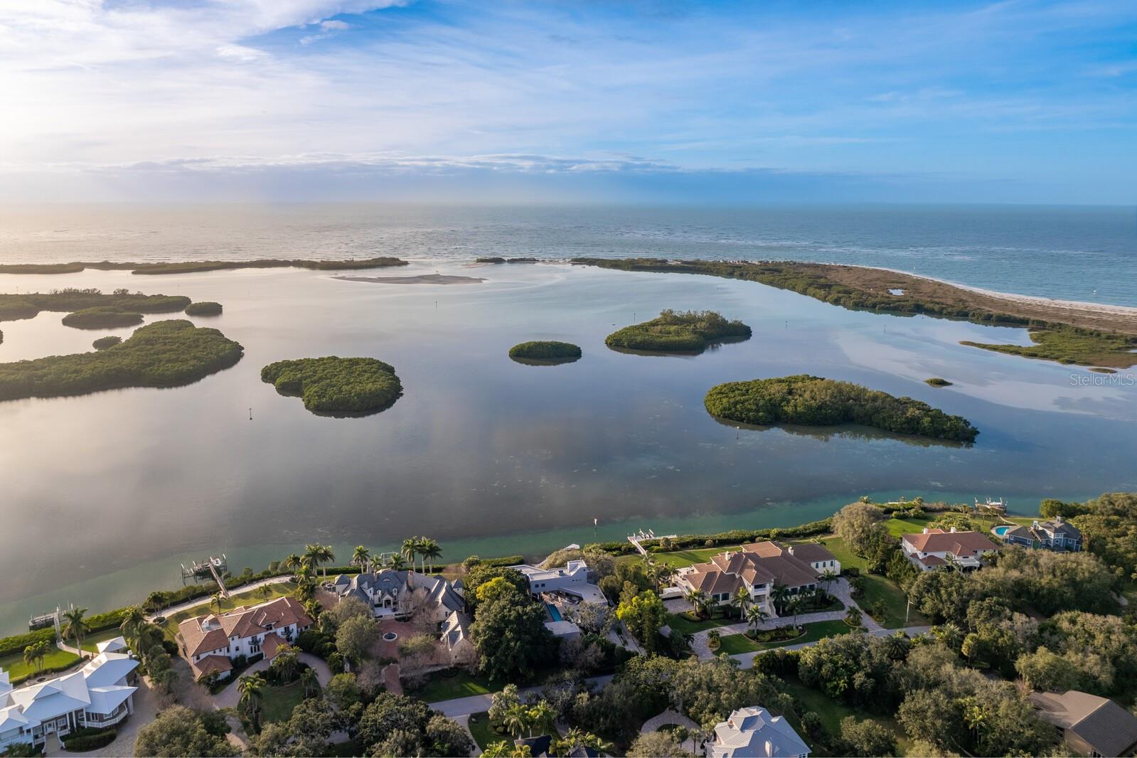 TB8422194 Property Photo