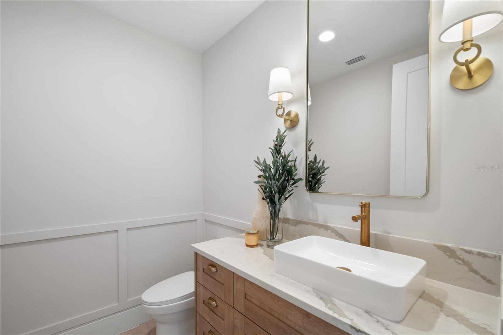 O6339739 Property Photo