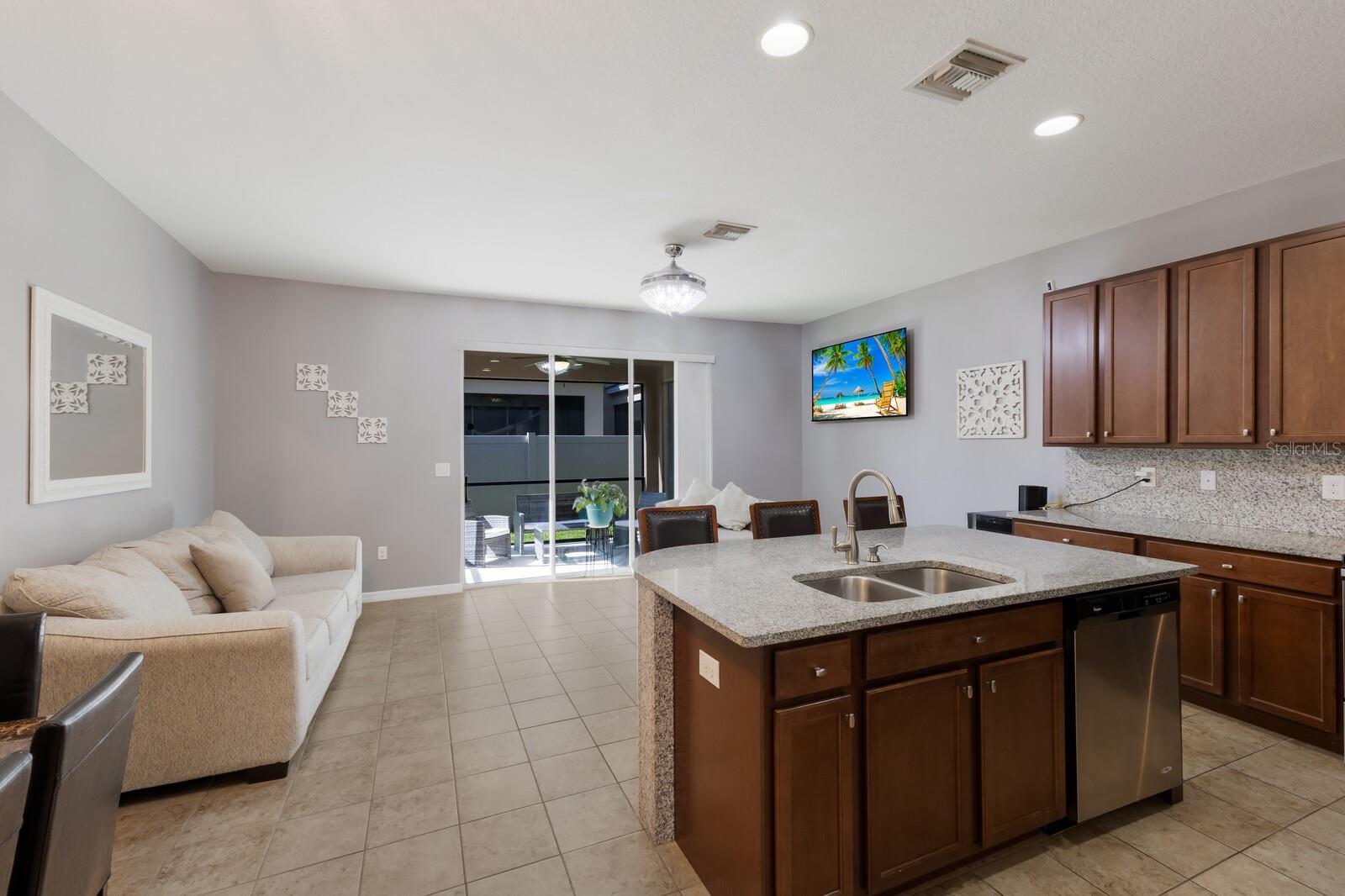 4084 71ST AVE N, PINELLAS PARK, FL, 33781