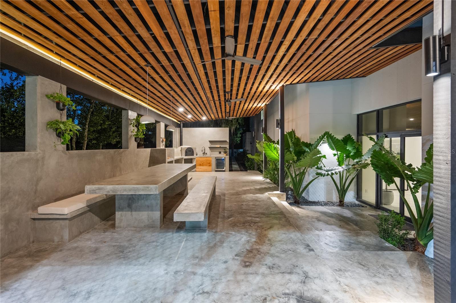 O6339805 Property Photo