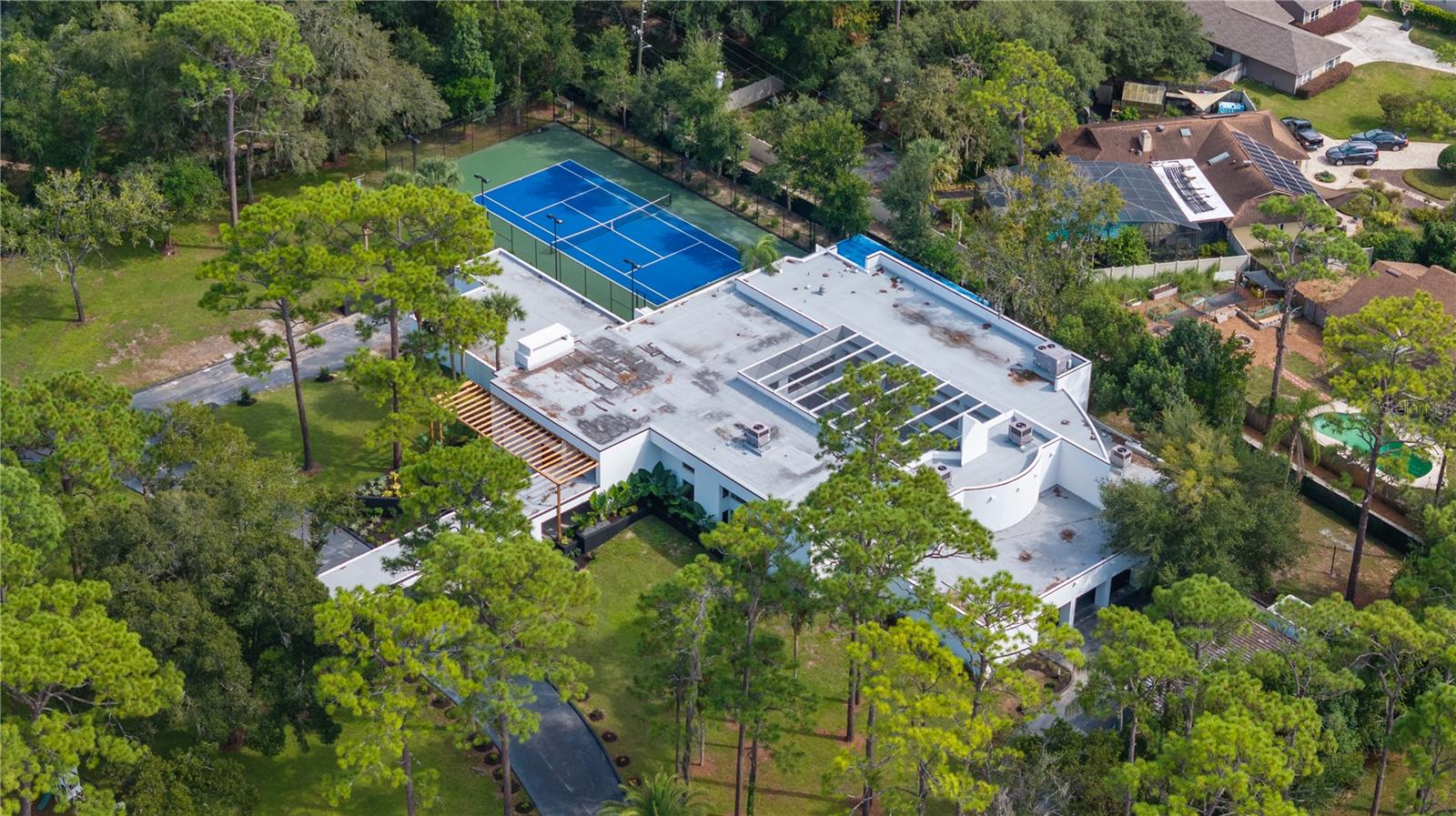 O6339805 Property Photo