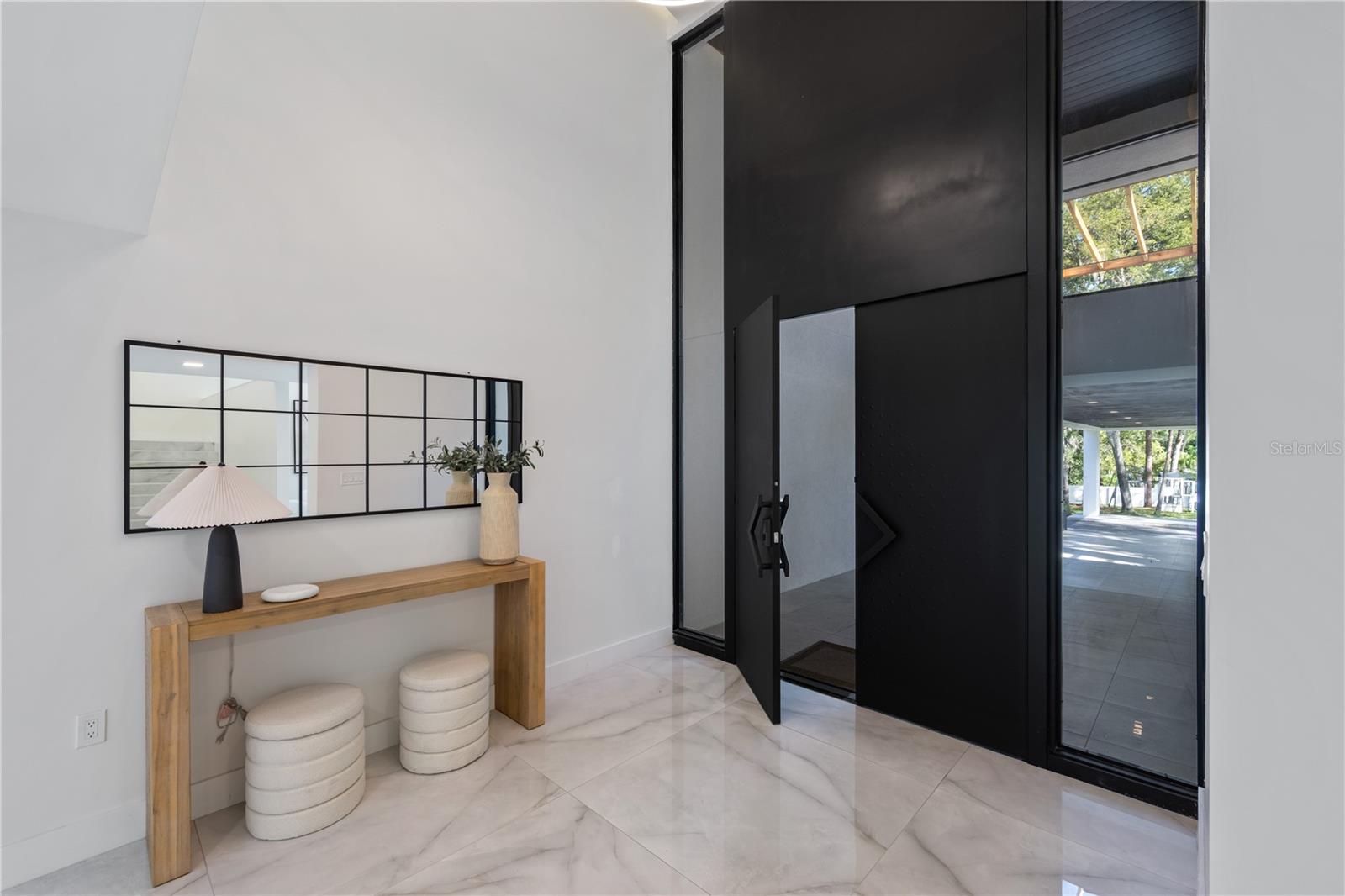 O6339805 Property Photo