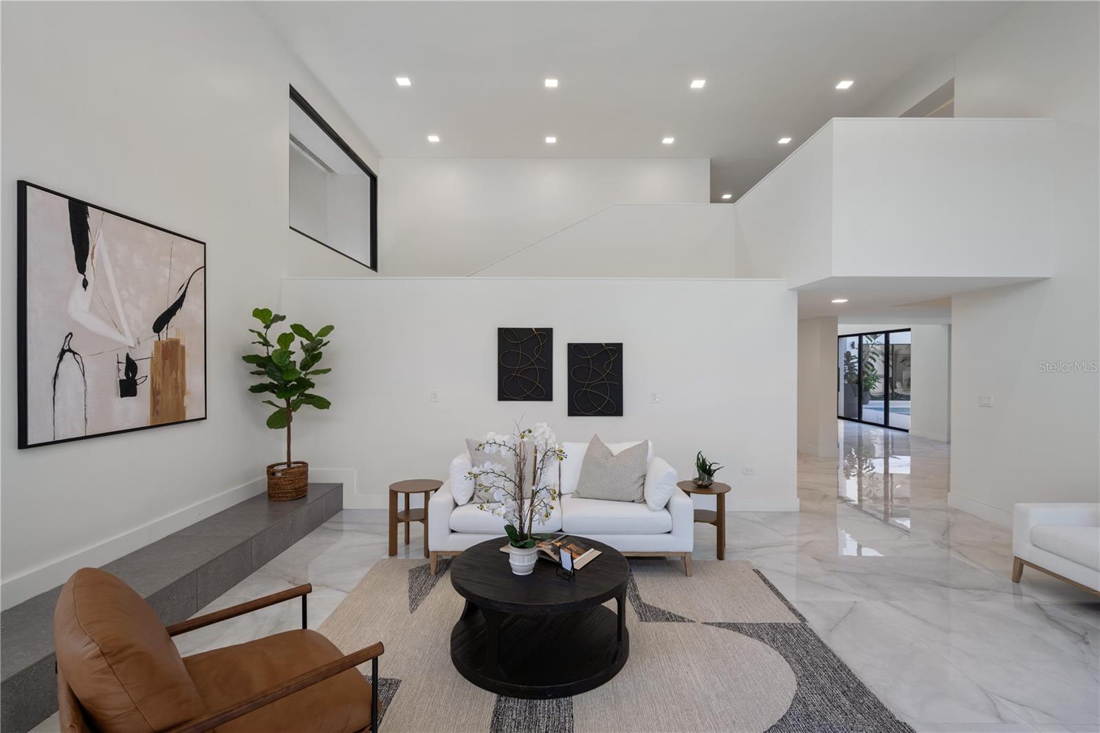 O6339805 Property Photo