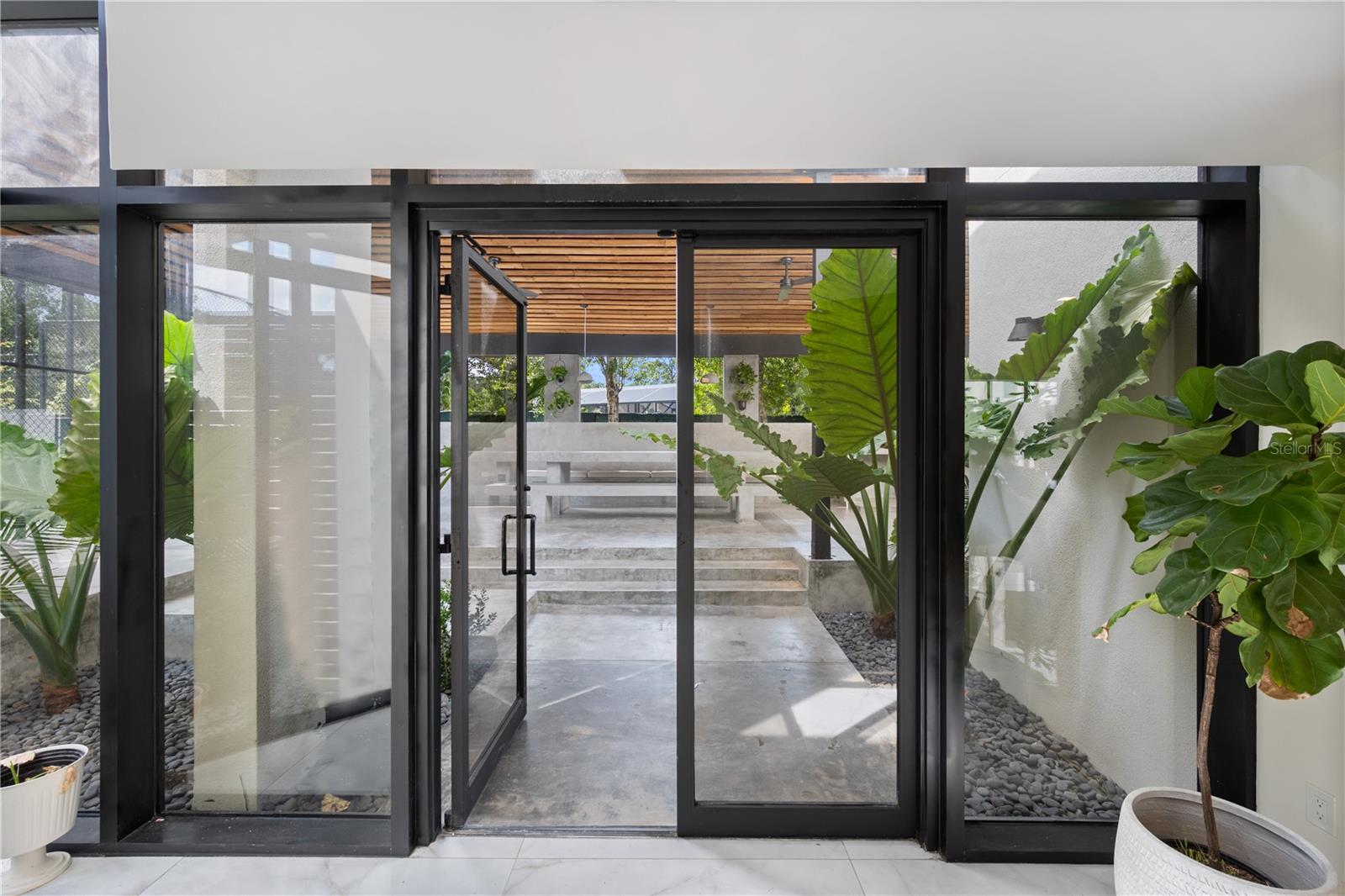 O6339805 Property Photo