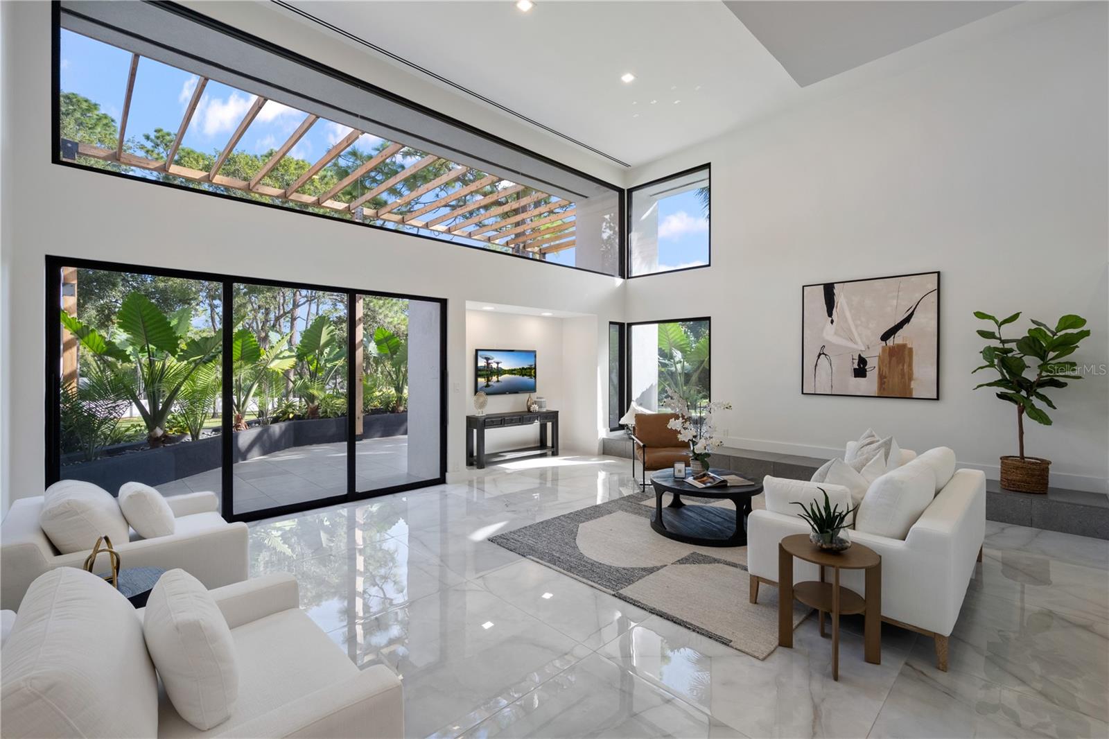 O6339805 Property Photo