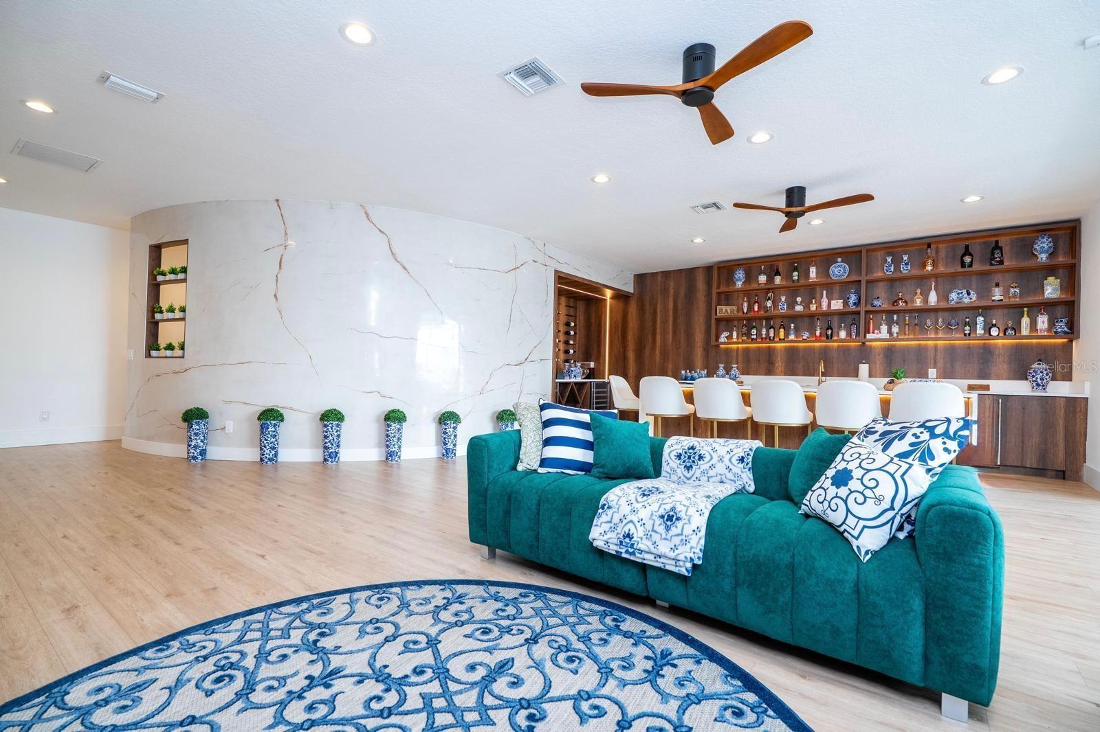 O6339815 Property Photo