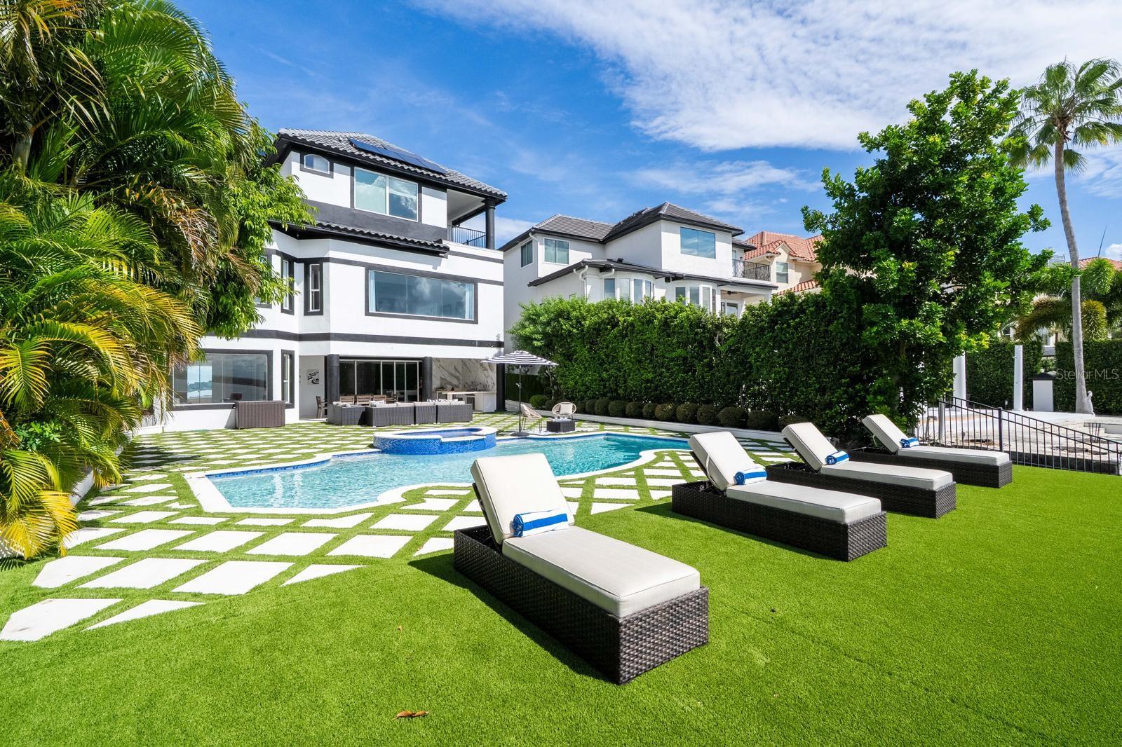 O6339815 Property Photo