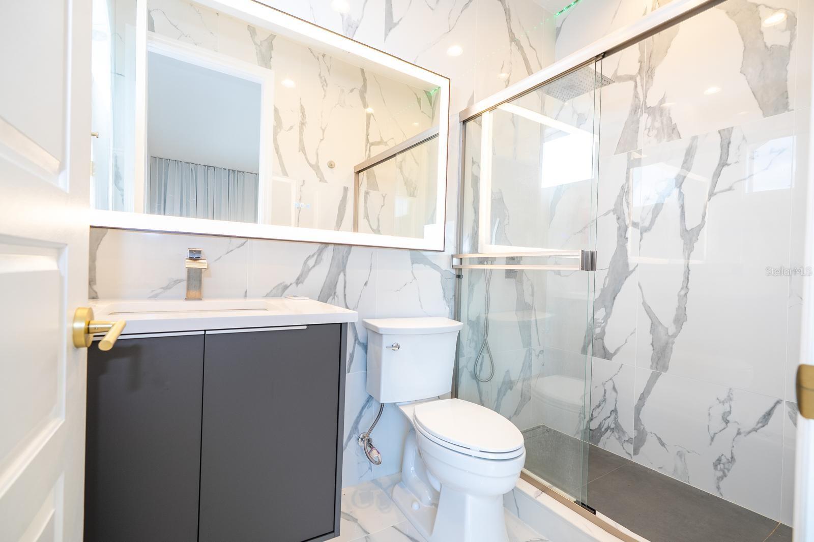 O6339815 Property Photo