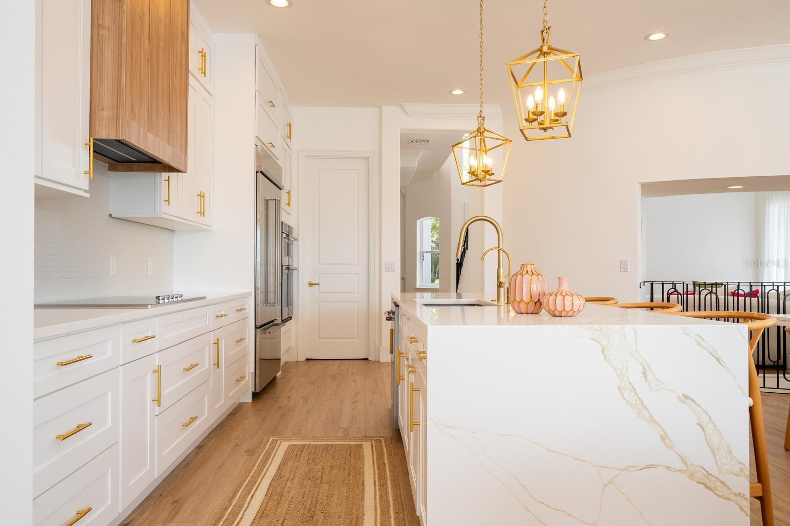 O6339815 Property Photo