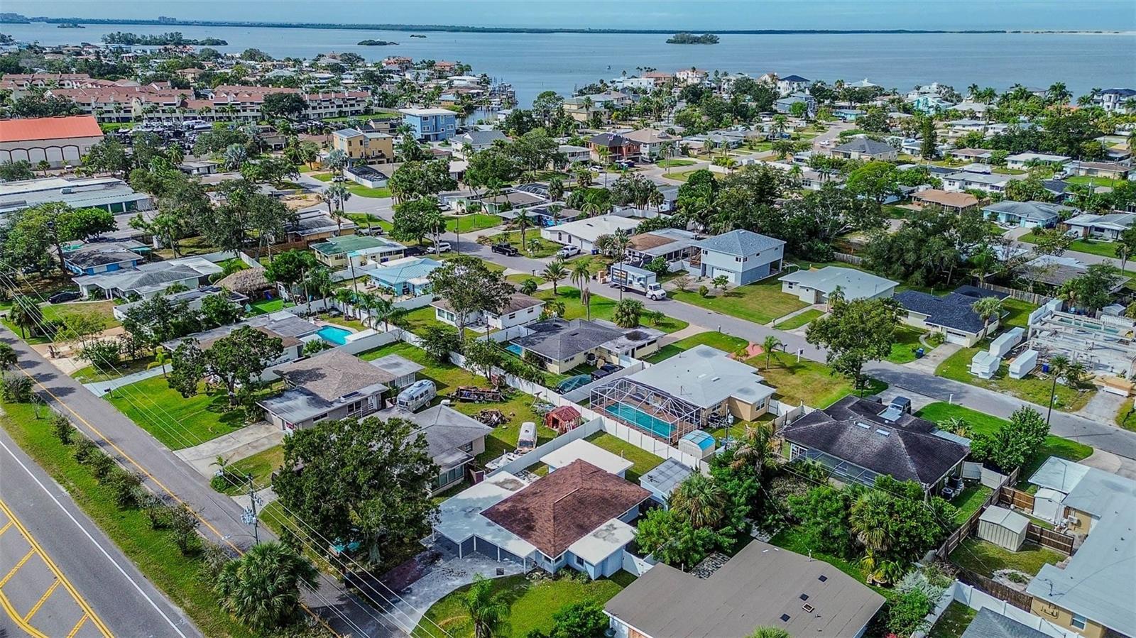 2484 BAYSHORE BLVD, DUNEDIN, FL, 34698