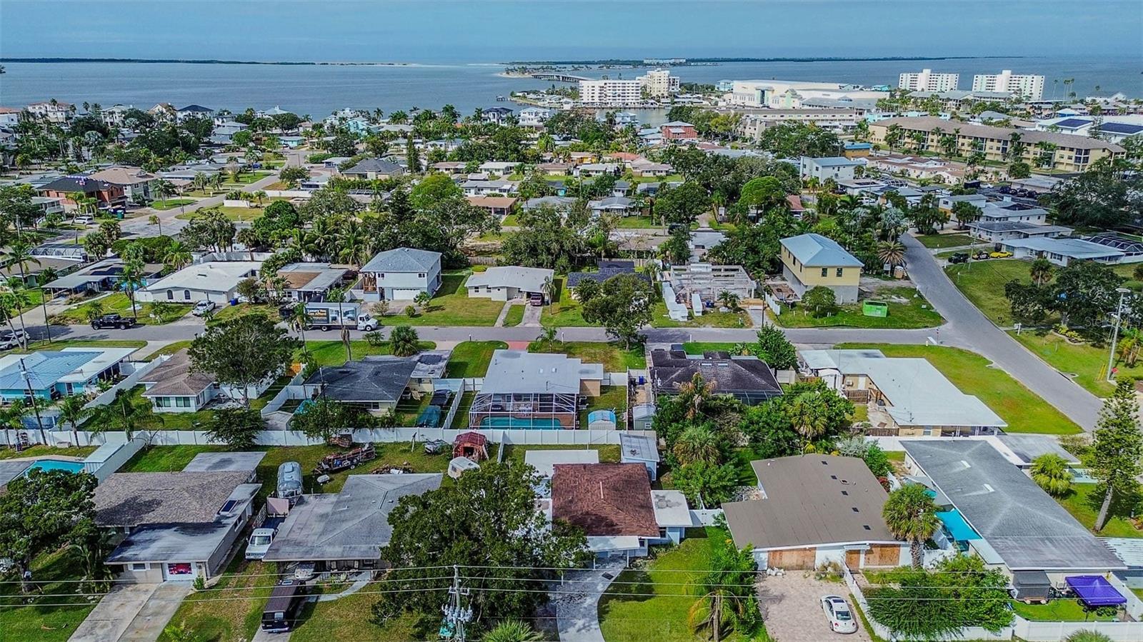 2484 BAYSHORE BLVD, DUNEDIN, FL, 34698