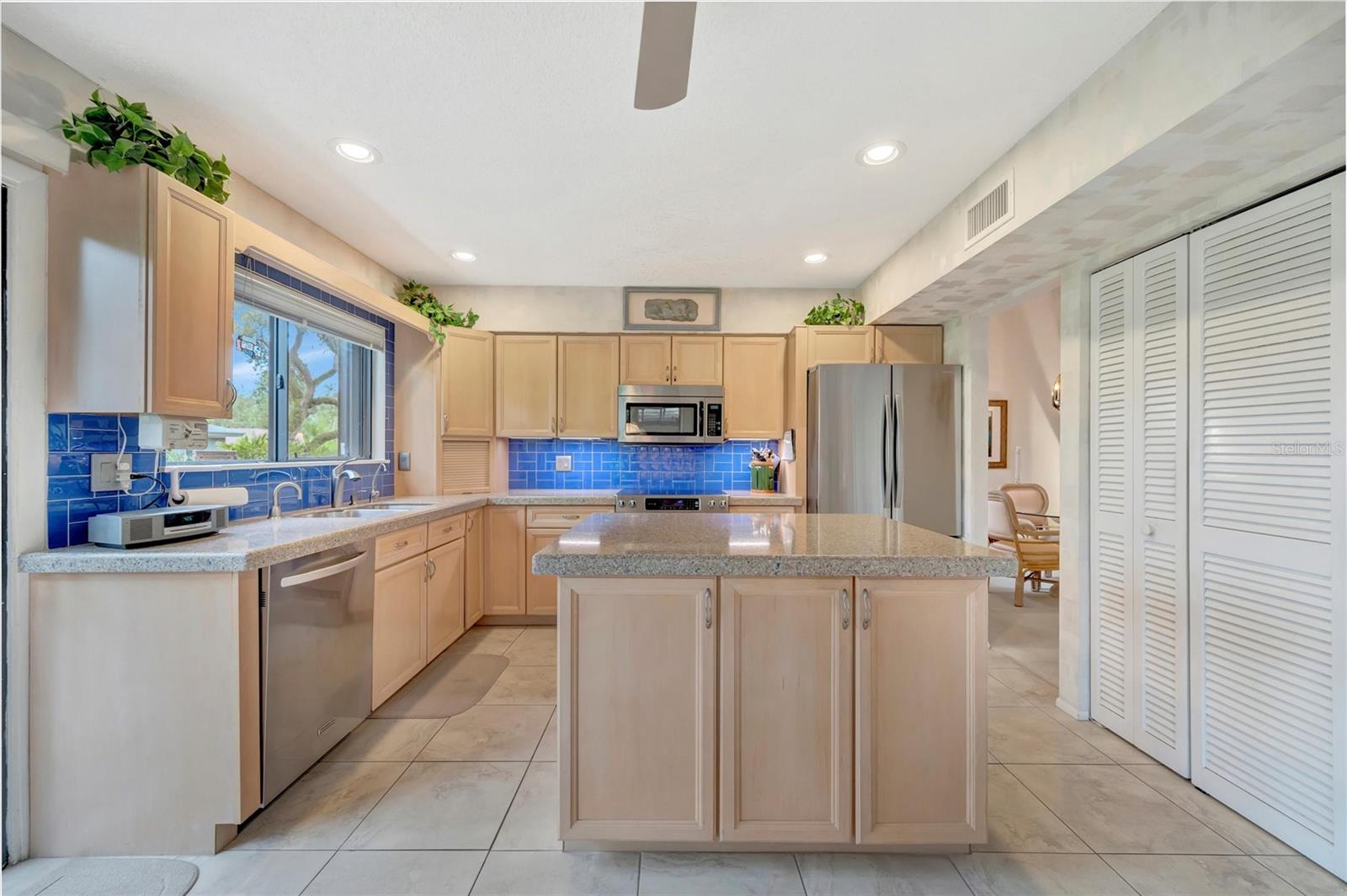 A4663488 Property Photo