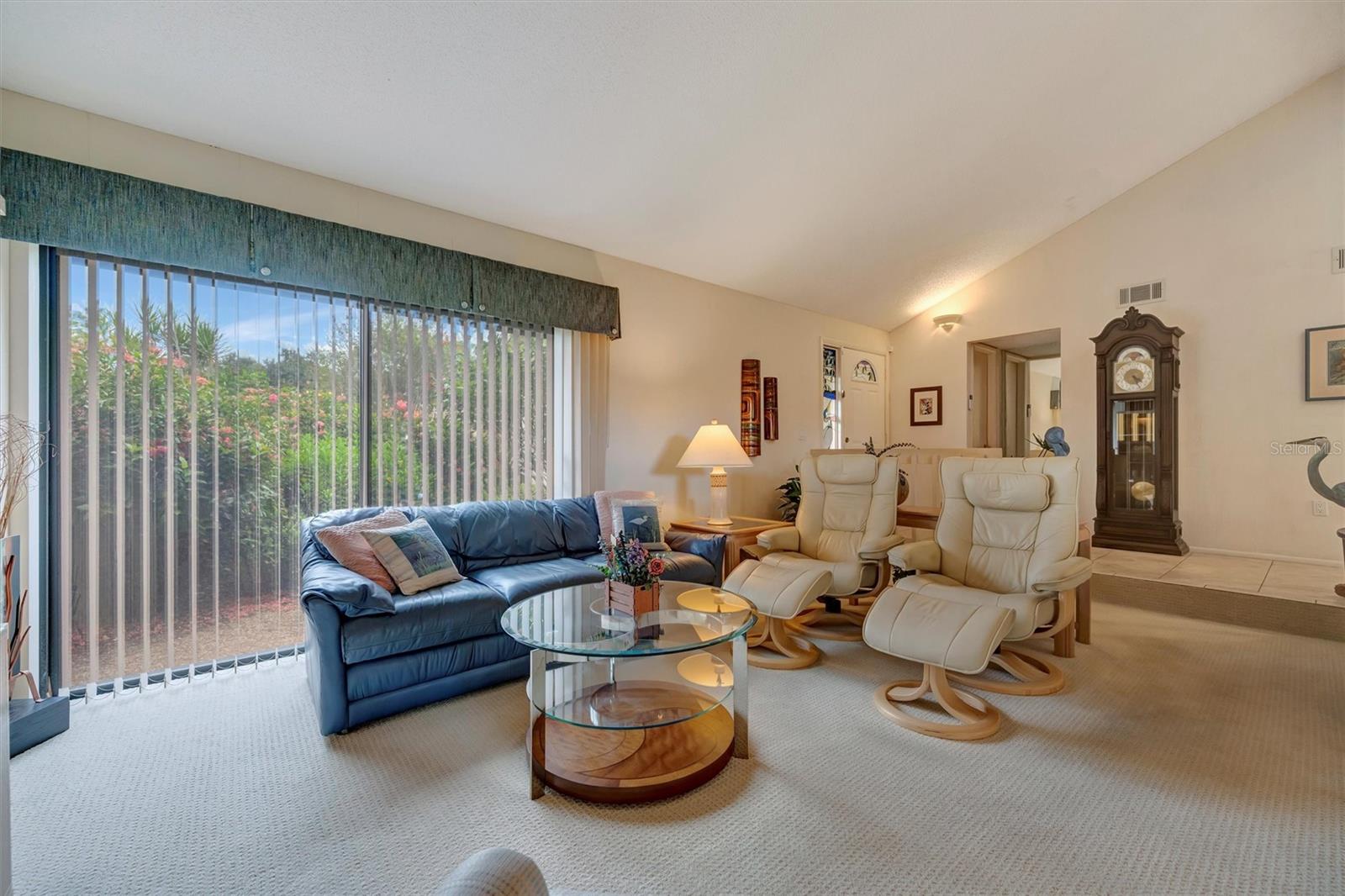 A4663488 Property Photo