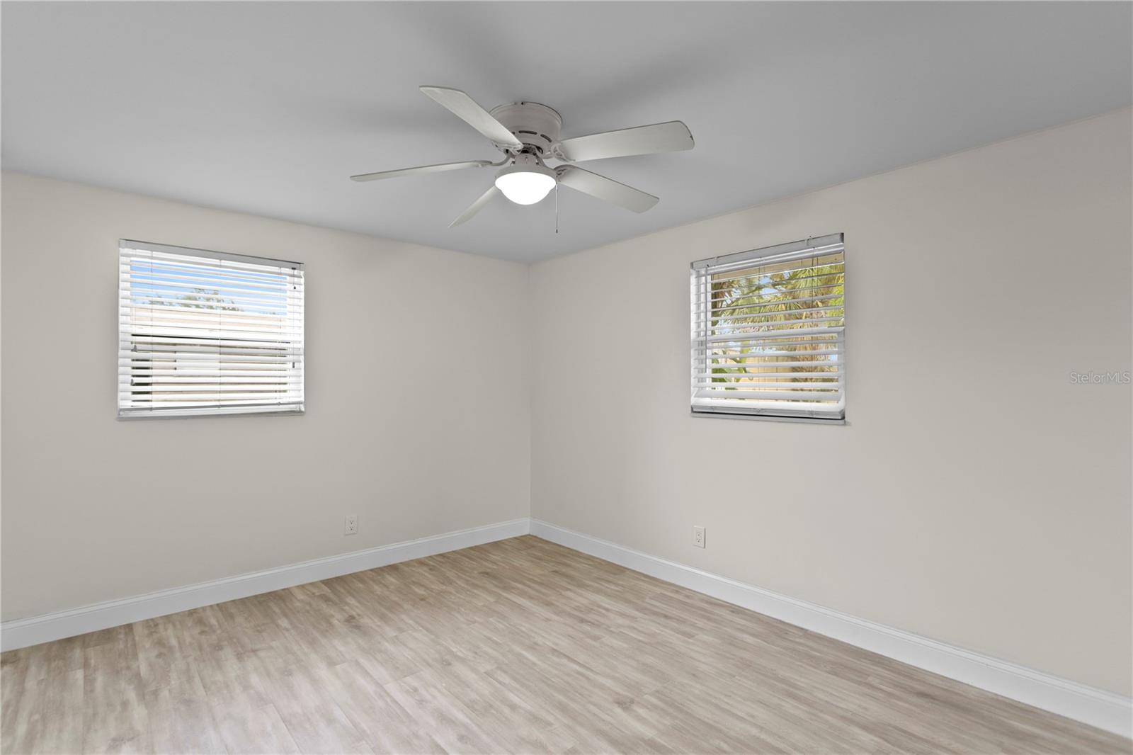 Mixed SpaceEn Suite BedroomOR Large closet/Office for Primary Bedroom