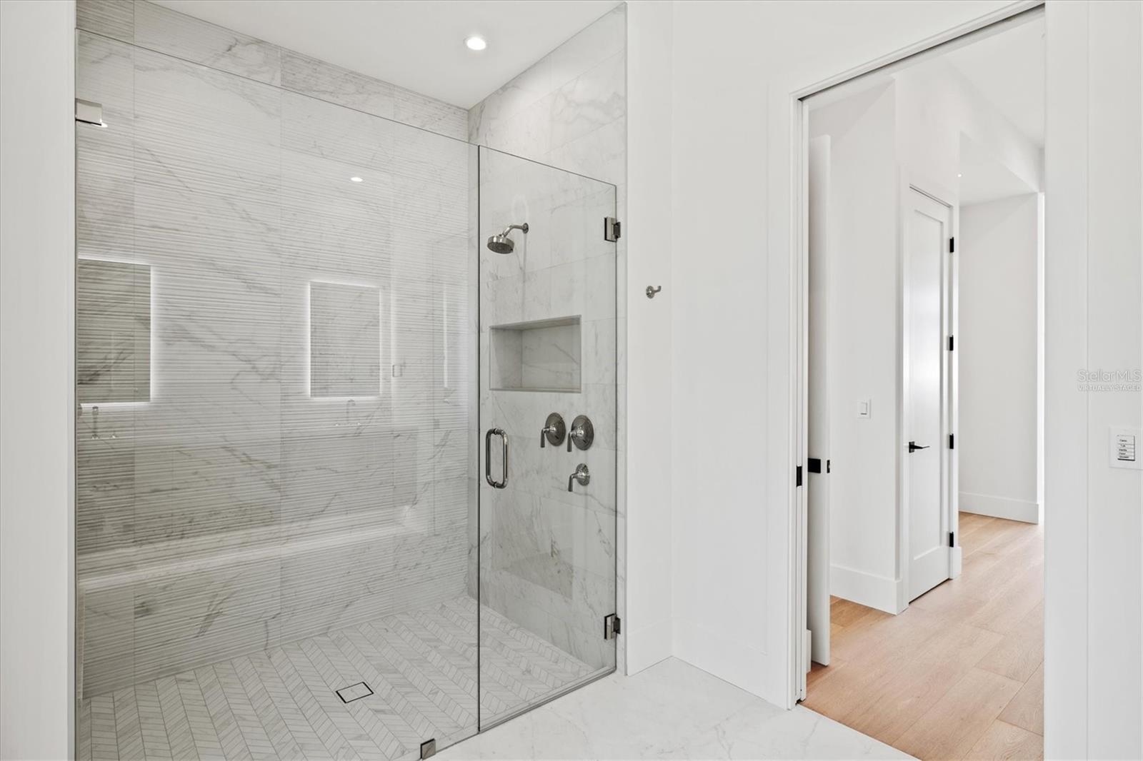 A4663499 Property Photo