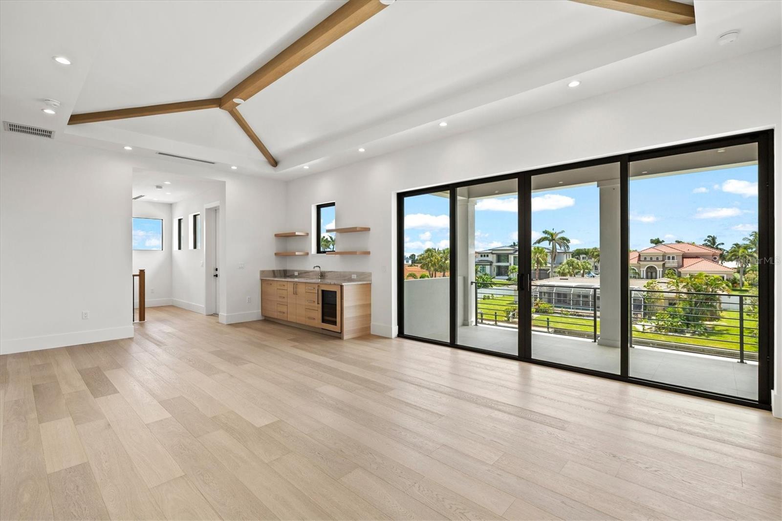 A4663499 Property Photo