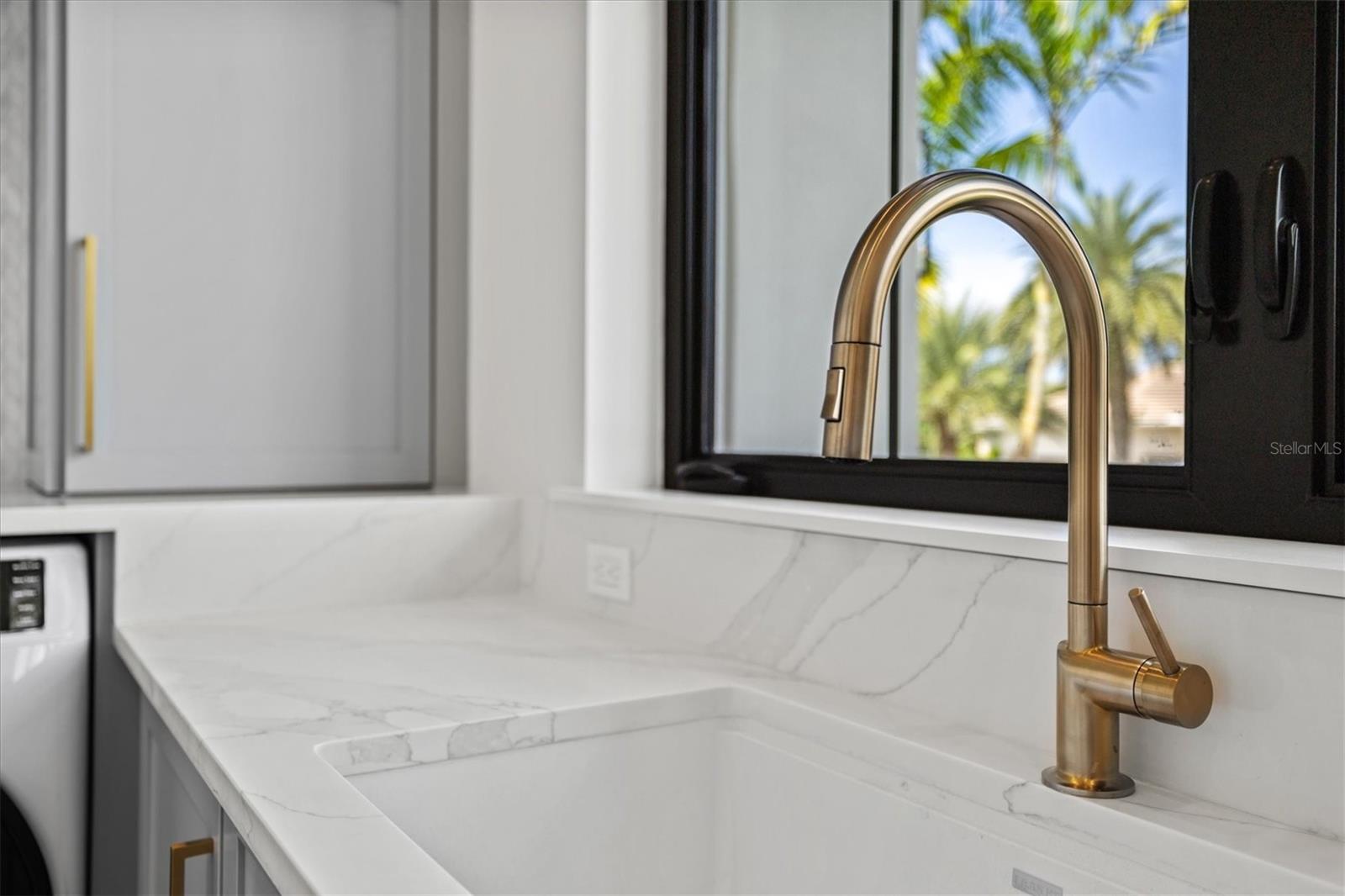 A4663499 Property Photo