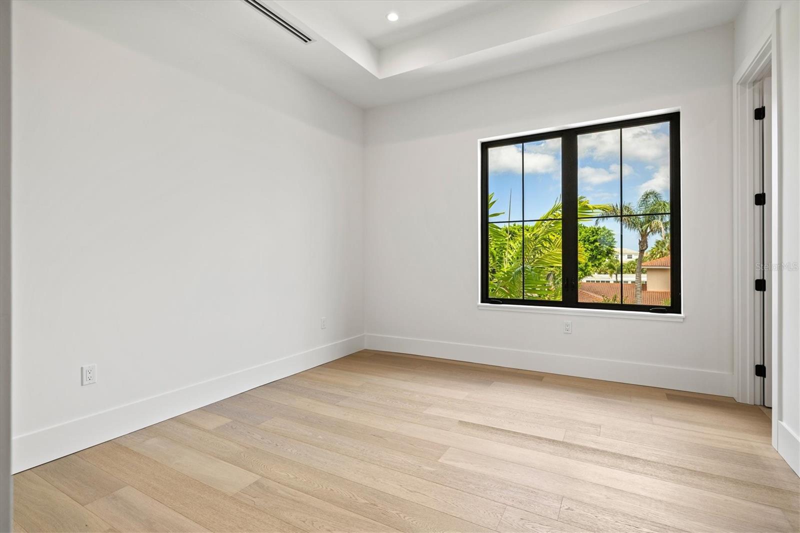 A4663499 Property Photo